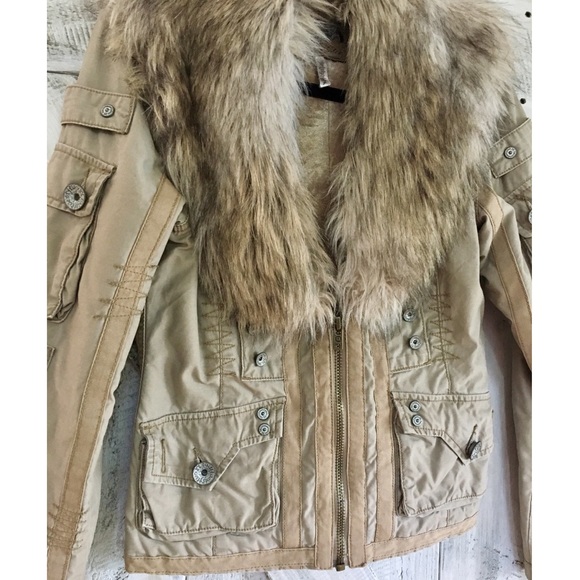 Faux fur jacket - Picture 2 of 6